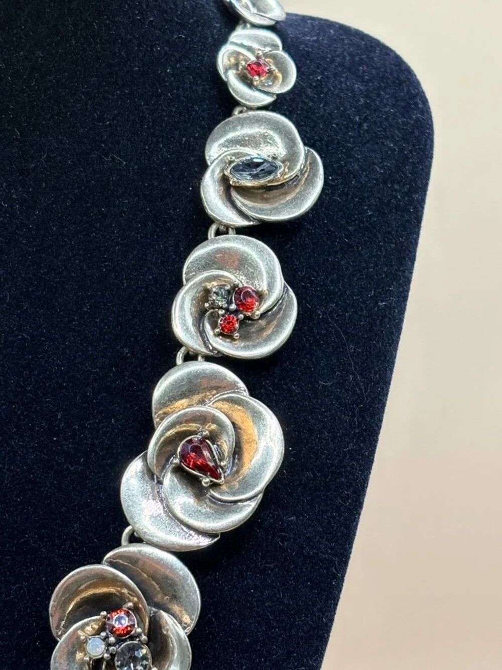 WHBM White House Black Market Floral Rose Rhinestone Statement Necklace